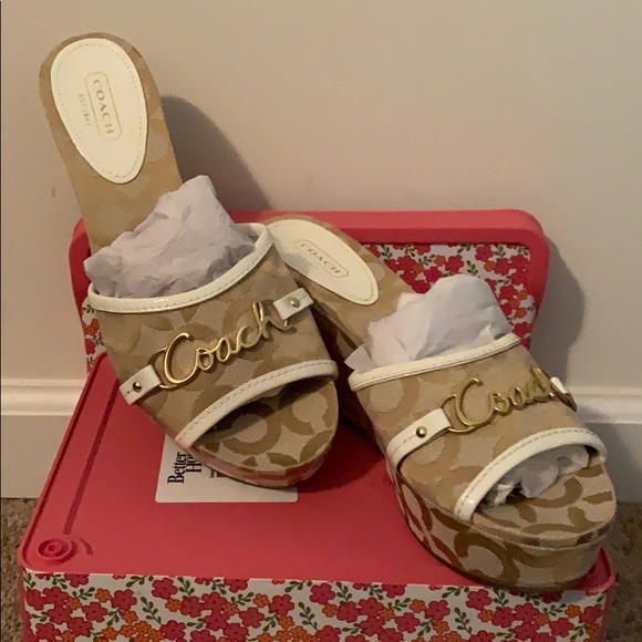 Coach Shoes - Women’s Coach Optic Art Carissa Wedge Sandal 7.5B